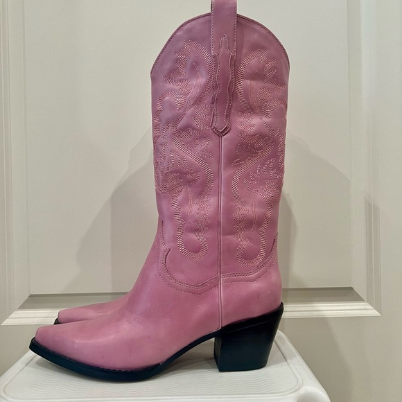 Free People Shoes - NEW Free People x Jeffrey Campbell Dagget Western Boots - Pink!